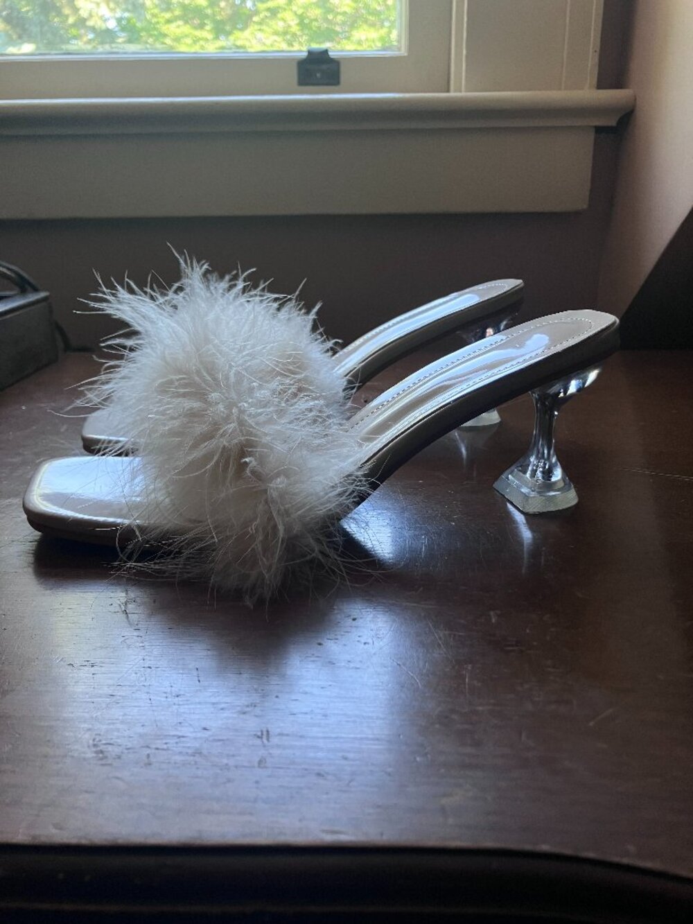 White fluffy marabou feather boudoir heels slippers mule bedroom shoes size 39